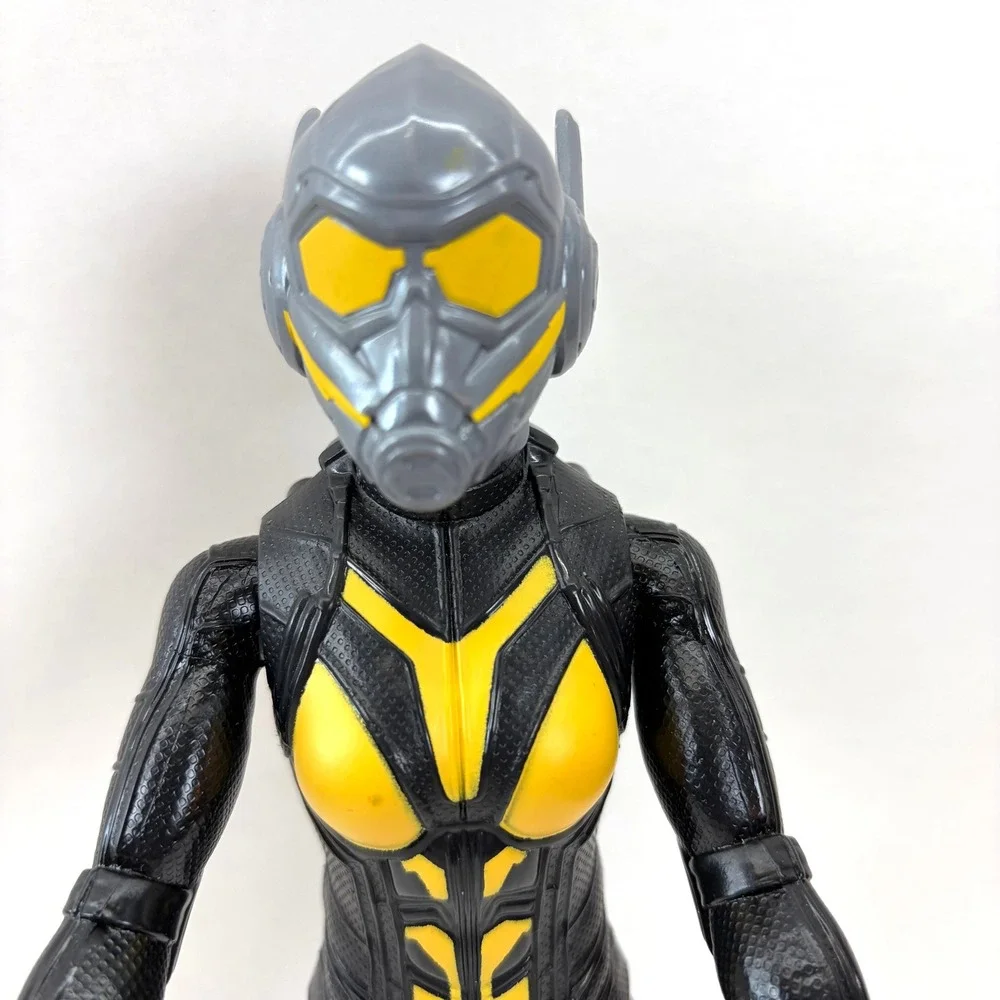 Hasbro Action Figure Marvel Titan Hero The Wasp Black Yellow 2017 12